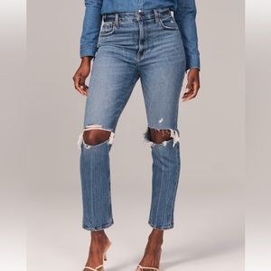 COPY - Abercrombie Curve Love Ultra High Rise Ankle Straight Jean
